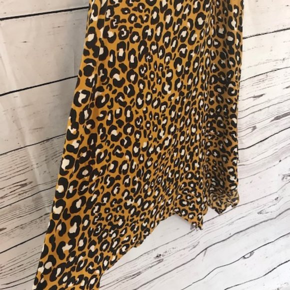 Who What Wear asymmetrical leopard midi skirt - Picture 4 of 6